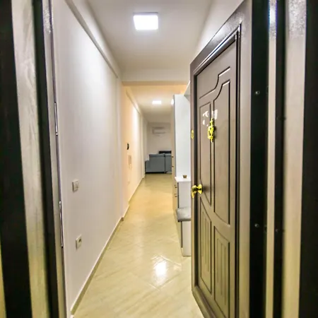 Klint Apartament Vlorë